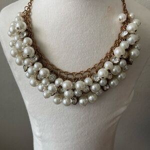 Chic Pearl and Gold Statement Necklace